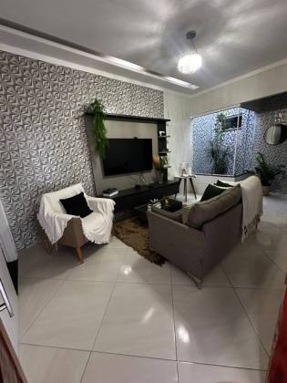 Casa Ampla e confortável com 3 quartos, e 1 suíte. no bairro Miguel Teles de Mendonça em Itabaiana