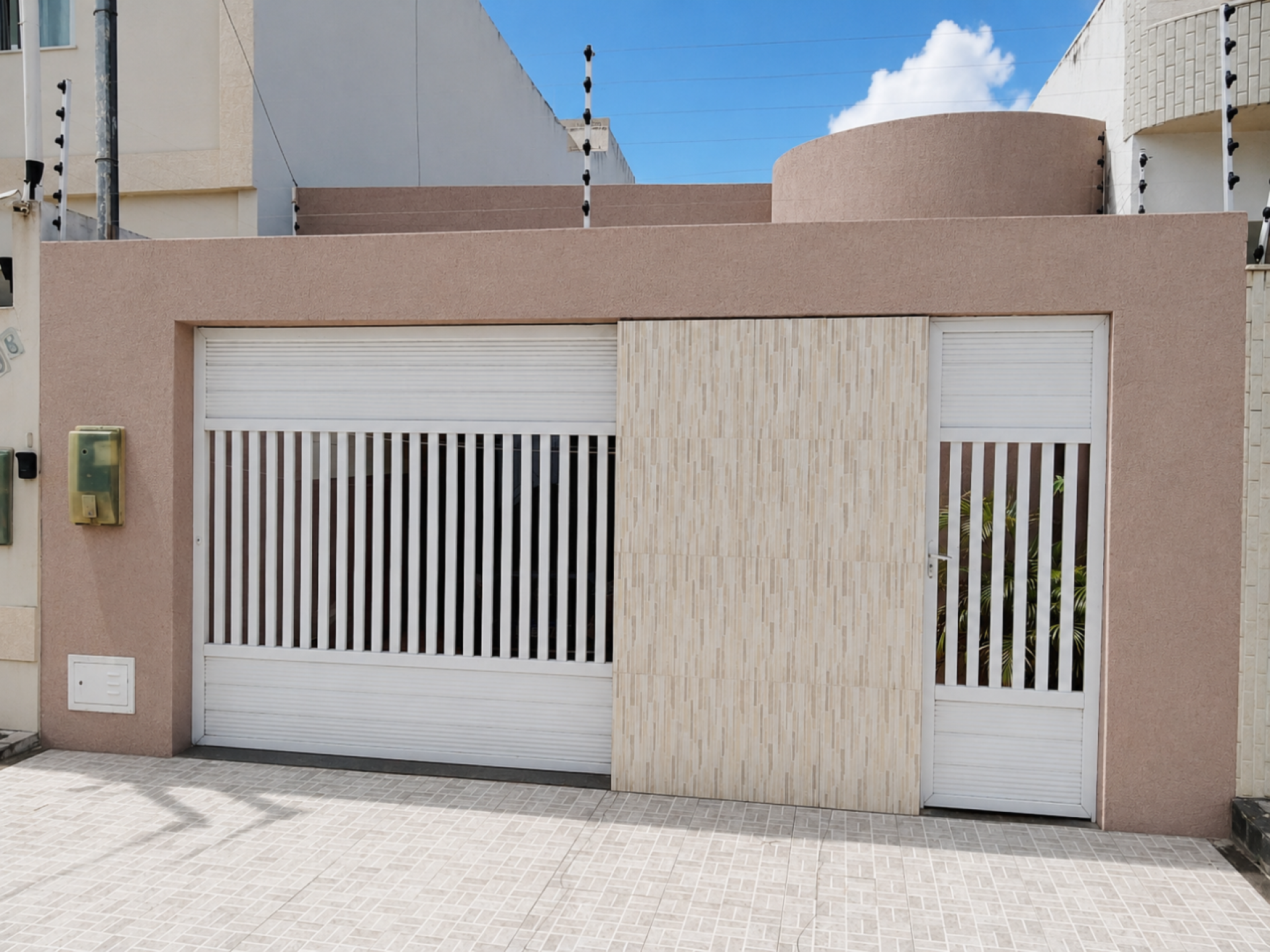 Casa financiável com 4 quartos 2 suítes no bairro Anízio Amâncio de Oliveira