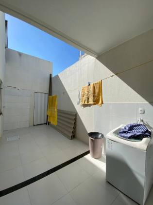 Casa com 3 quartos, 1 suíte, e muito mais! No bairro Marianga (Chiara) em Itabaiana