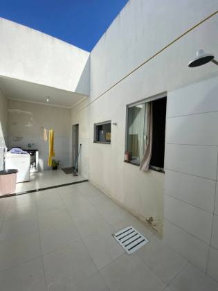 Casa com 3 quartos, 1 suíte, e muito mais! No bairro Marianga (Chiara) em Itabaiana