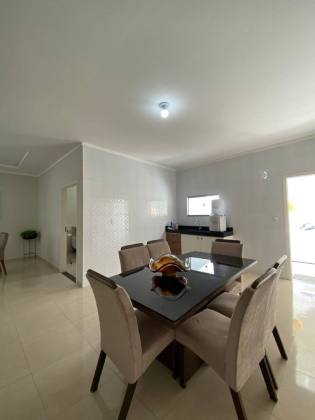 Casa com 3 quartos, 1 suíte, e muito mais! No bairro Marianga (Chiara) em Itabaiana