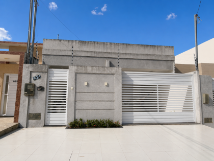 Casa com 3 quartos, 1 suíte, e muito mais! No bairro Marianga (Chiara) em Itabaiana