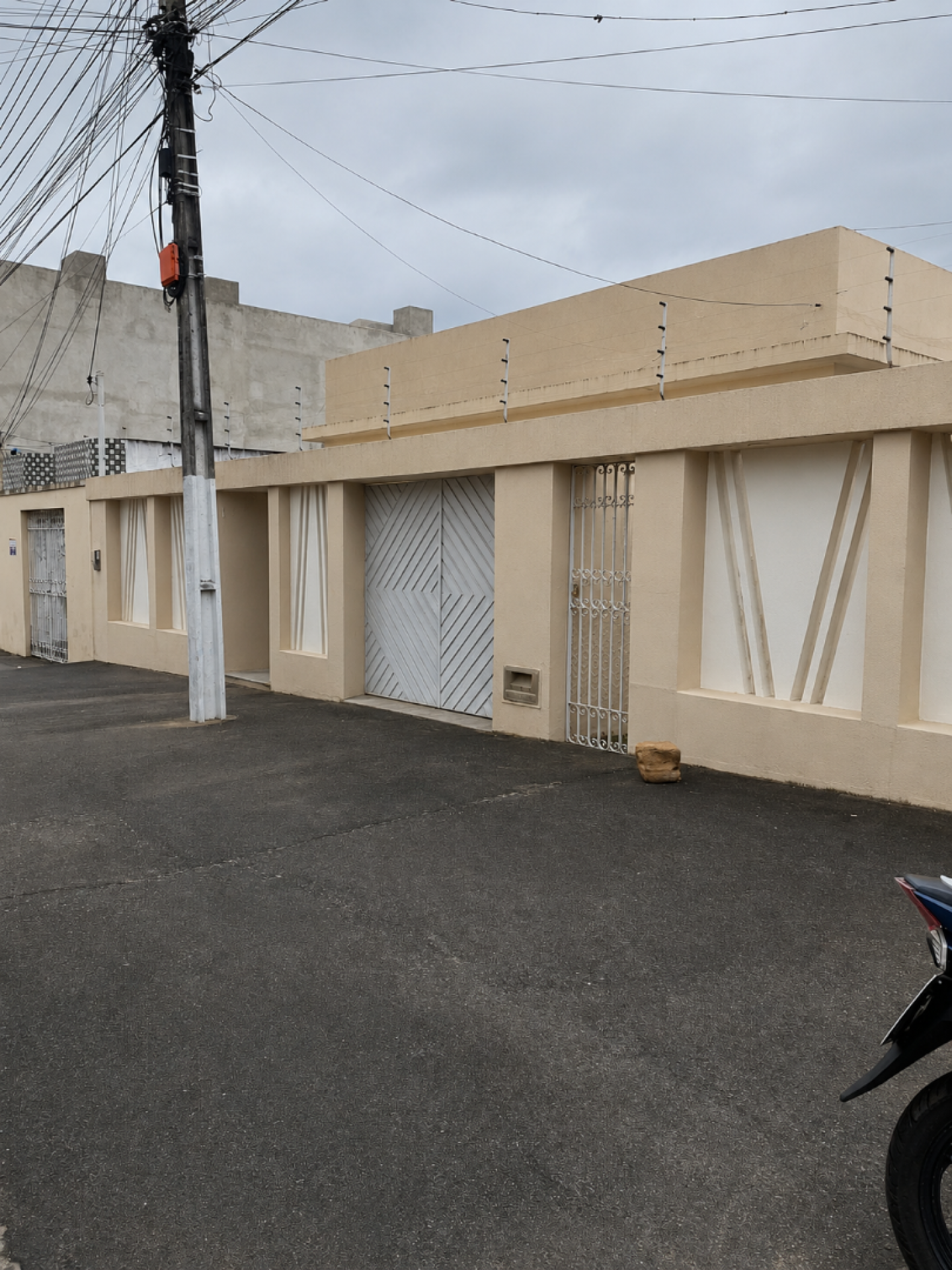 Casa com 4 quartos no bairro Serrano em Itabaiana