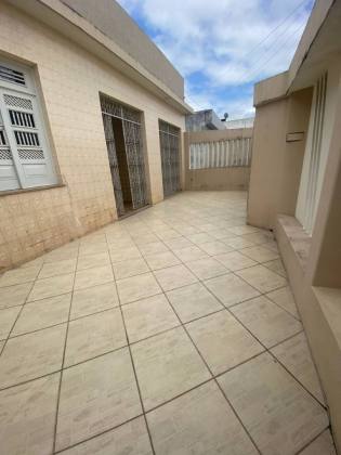 Casa com 4 quartos no bairro Serrano em Itabaiana