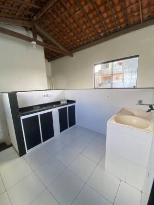 Casa ideal para famílias grandes com 5 quartos, 3 suítes, e muito mais! No bairro Serrano em Itabaiana