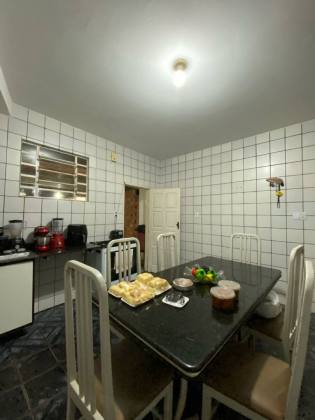 Casa Ampla e confortável para alugar com 4 quartos, 2 suítes, e muito mais! No bairro Marianga (Chiara) em Itabaiana