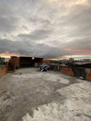 Casa com 3 quartos 1 suíte no bairro Serrano em Itabaiana
