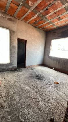 Casa em construção com 4 quartos, 1 suíte, e muito mais! No bairro Anízio Amâncio de Oliveira(Condomínio Chiara) em Itabaiana