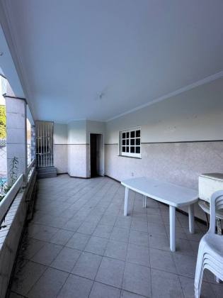 Casa de alto padrão e ótima localização no Centro de Itabaiana