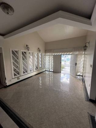 Casa de alto padrão e ótima localização no Centro de Itabaiana