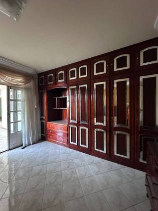 Casa de alto padrão e ótima localização no Centro de Itabaiana