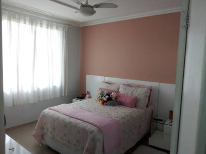 Casa sofisticada e mobiliada, com 6 quartos, 5 banheiros, 4 vagas de garagem, e muito mais! No bairro Serrano em Itabaiana