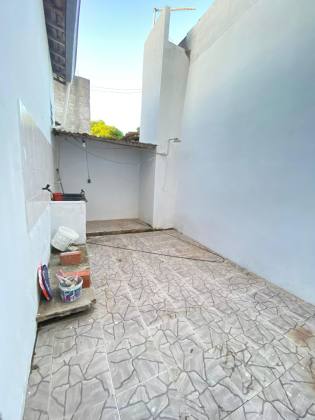 Duas casas pelo preço de uma! No bairro São Cristóvão em Itabaiana