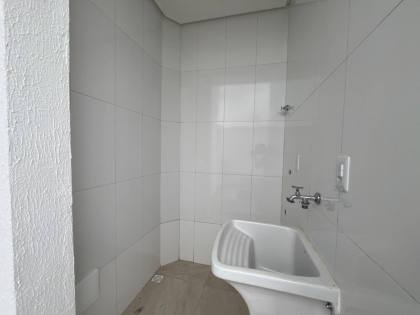 Casa no condomínio Portal do Lago com 3 quartos, 1 suíte, e piscina! No bairro Bananeira em Itabaiana