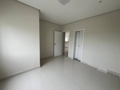 Casa no condomínio Portal do Lago com 3 quartos, 1 suíte, e piscina! No bairro Bananeira em Itabaiana