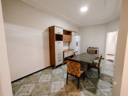 Oportunidade Dupla na Avenida Walter Franco! Prédio com Ponto Comercial e Ampla Residência