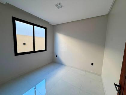 Alto Padrão e Exclusividade no Condomínio Santo Antônio! Casa de 3 Quartos com Closet