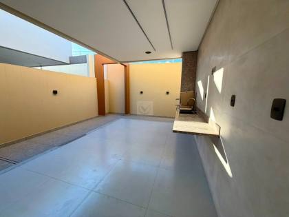 Alto Padrão e Exclusividade no Condomínio Santo Antônio! Casa de 3 Quartos com Closet
