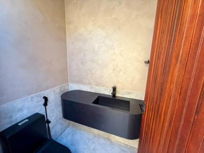 Alto Padrão e Exclusividade no Condomínio Santo Antônio! Casa de 3 Quartos com Closet