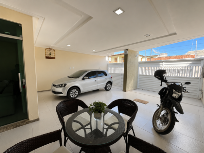 Casa COM 2 ANDARES, e 4 andares. No bairro São Cristovão em Itabaiana