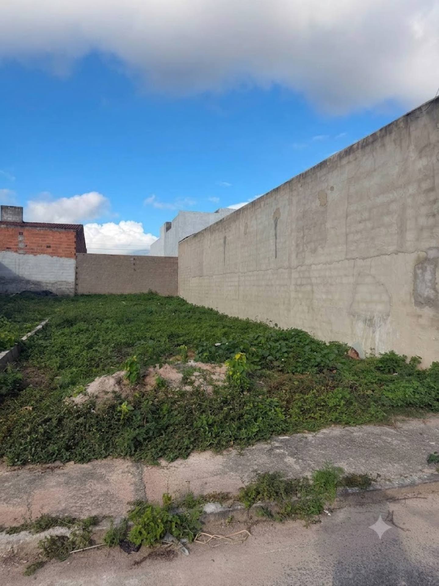 Terreno no bairro José Milton Machado em Itabaiana