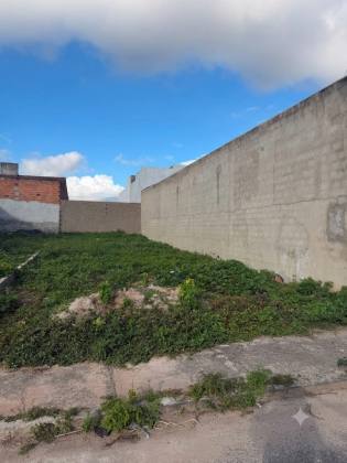 Terreno no bairro José Milton Machado em Itabaiana