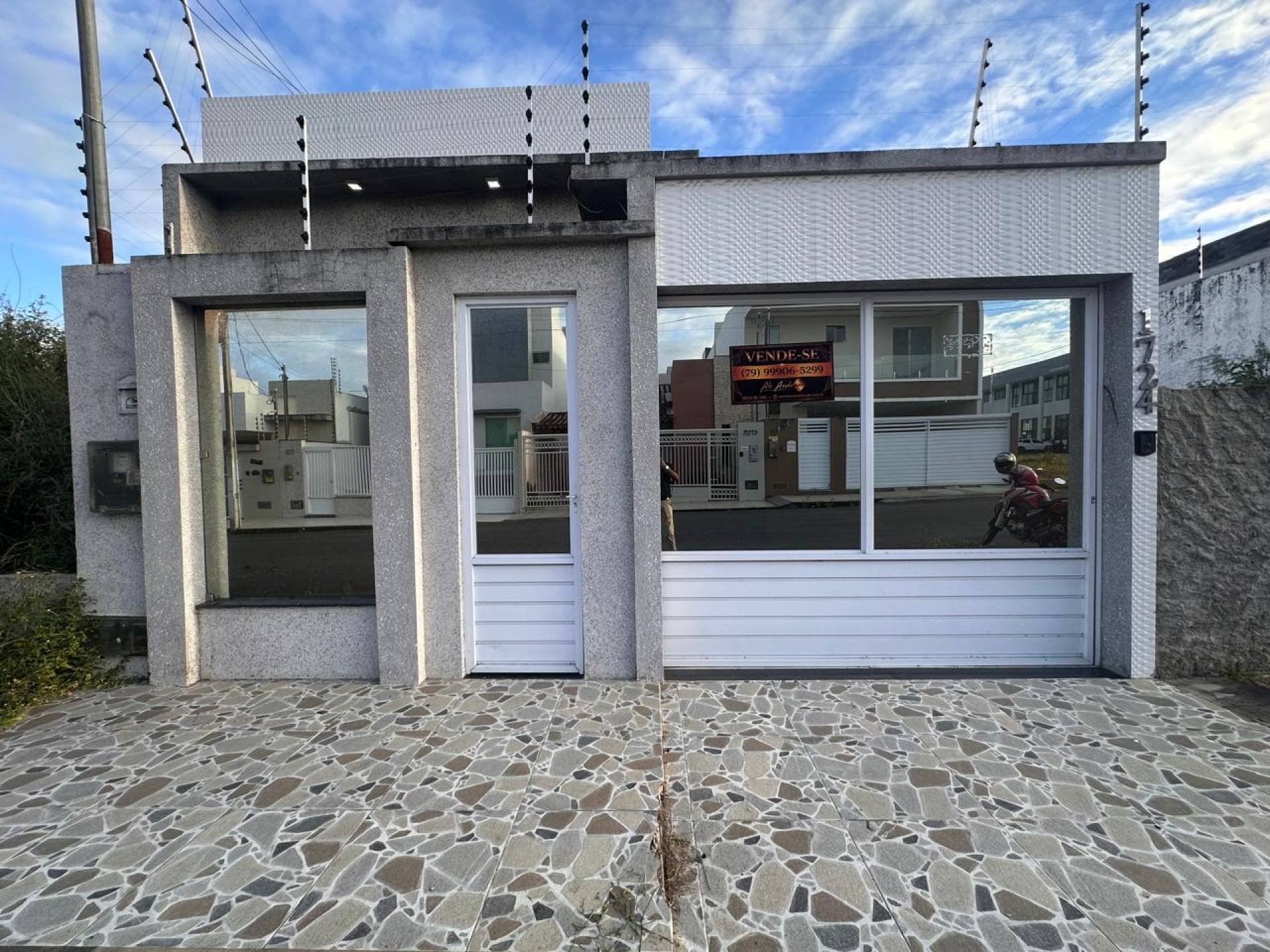 Imóvel financiável, Com: piscina, 3 quartos e muito mais! Próximo ao Sesc, no Marianga (Chiara)