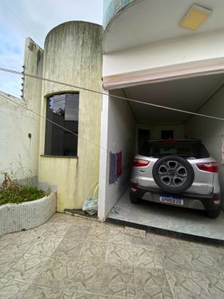 Imóvel super bem localizado, próximo ao CTP, Colégio Arco-Íris e Atakarejo.