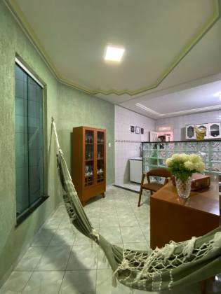 Imóvel super bem localizado, próximo ao CTP, Colégio Arco-Íris e Atakarejo.