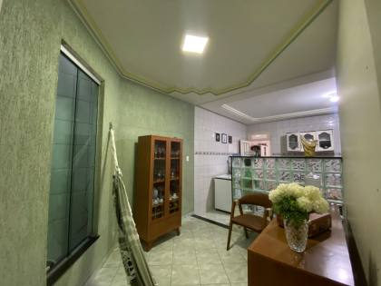 Imóvel super bem localizado, próximo ao CTP, Colégio Arco-Íris e Atakarejo.
