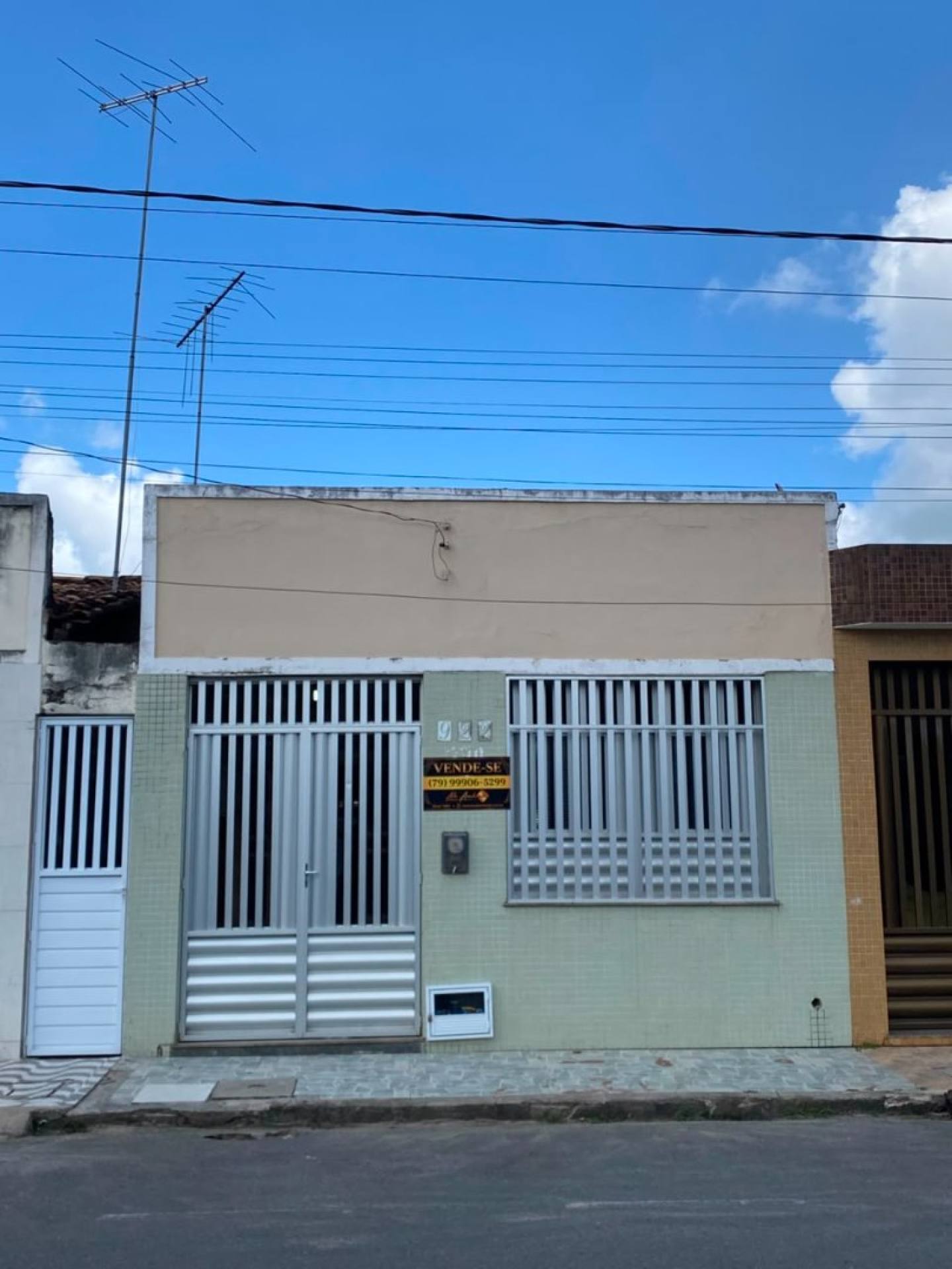 Casa ampla no bairro São Cristóvão, próximo ao Colégio Nestor Carvalho, e Galego do peixe