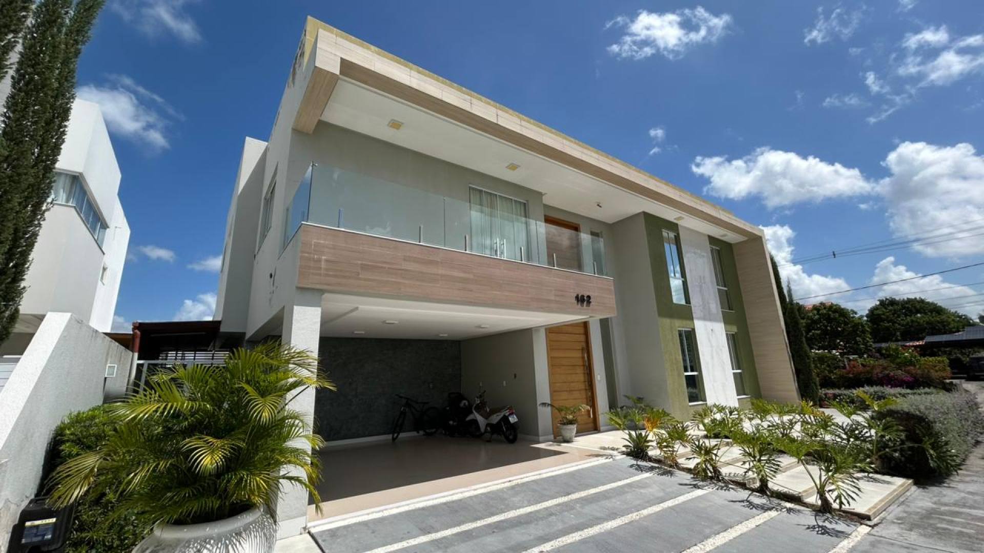 Casa de alto padrão, no Condomínio Chiara Lubich!
