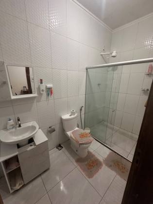 Imóvel com 2 pavimentos, 4 quartos, 3 suítes e muito mais! No Sitio Porto próximo a Gubiraba