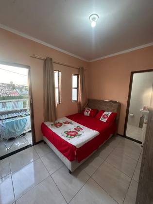 Imóvel com 2 pavimentos, 4 quartos, 3 suítes e muito mais! No Sitio Porto próximo a Gubiraba