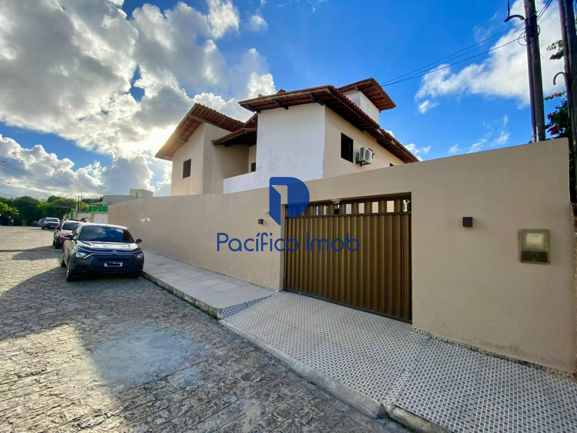 Casa em Condomínio com 4 Quartos e Suíte à Venda no Antares | Maceió