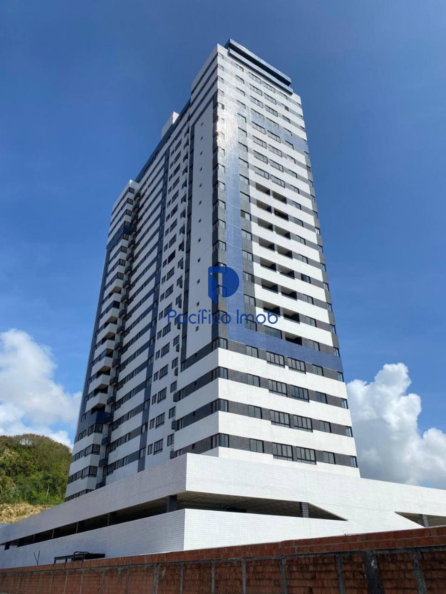 Apartamento com 3 Quartos e 1 Suíte à Venda