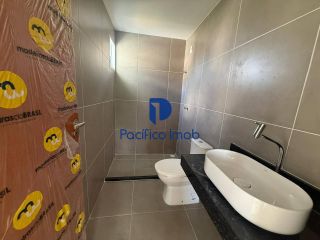 Casa com 3 Quartos e 1 Suíte à Venda no Antares, Maceió