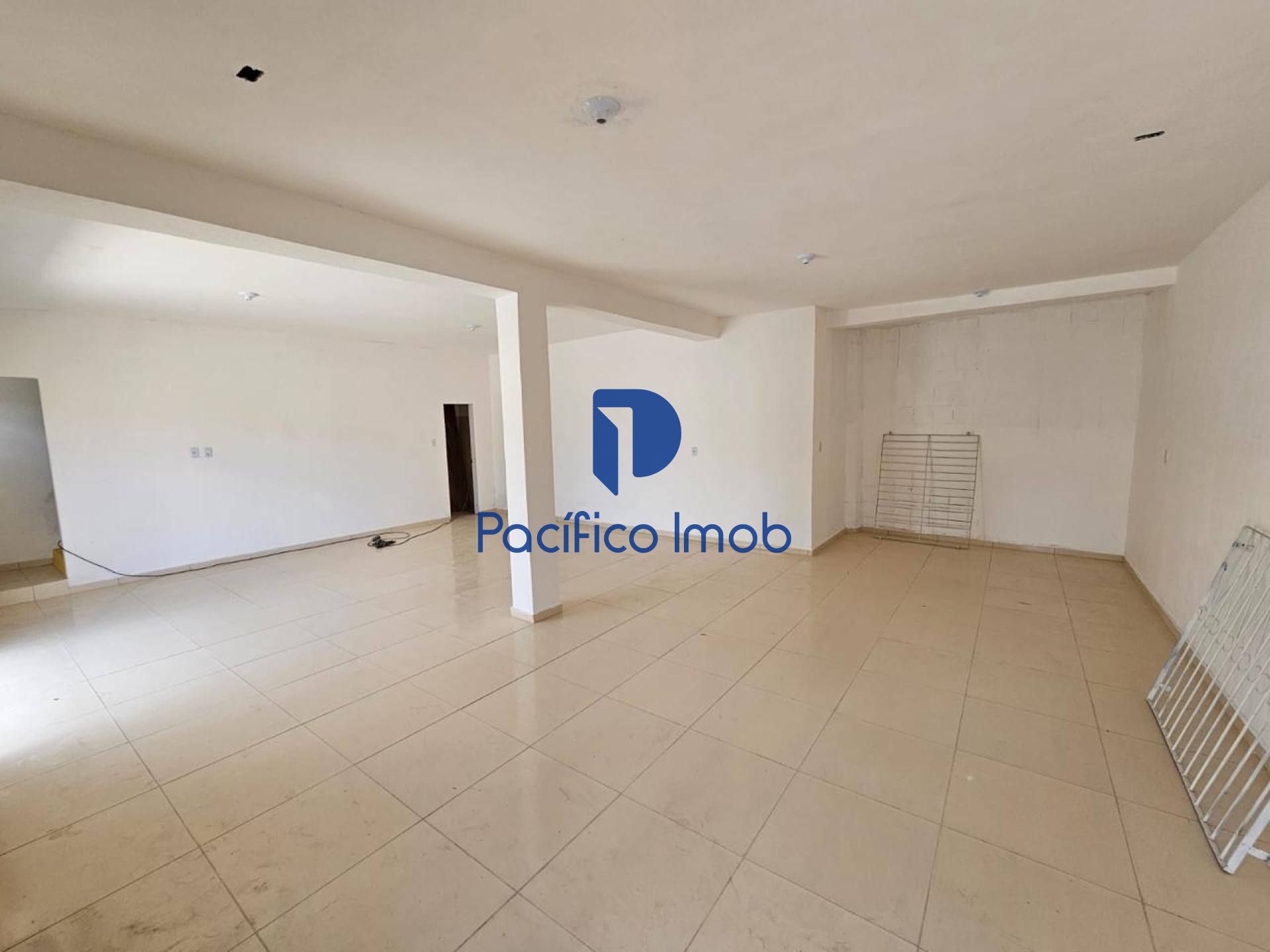 Prédio Comercial à Venda no Benedito Bentes, Maceió