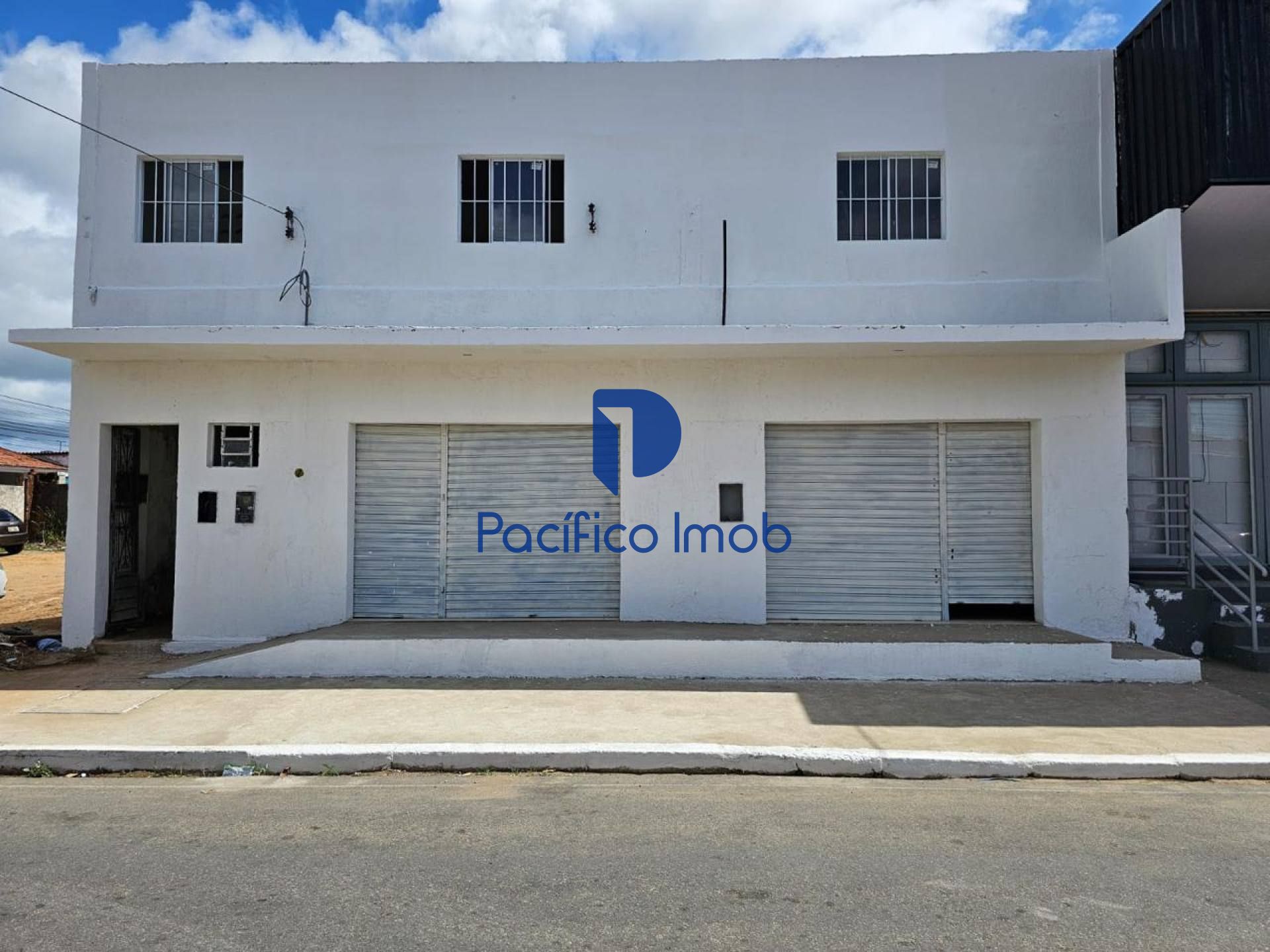 Prédio Comercial à Venda no Benedito Bentes