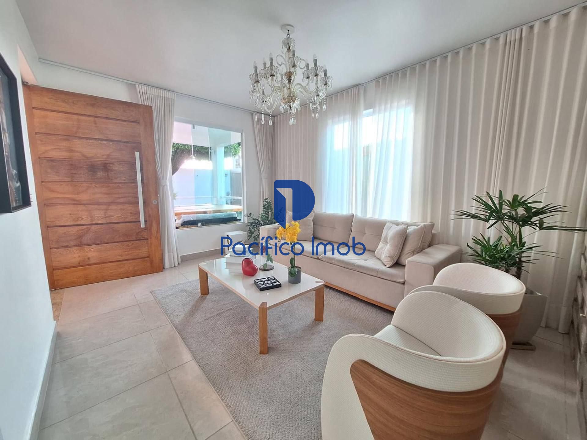 Casa com 4 Quartos e 1 Suíte à Venda na Serraria, Maceió