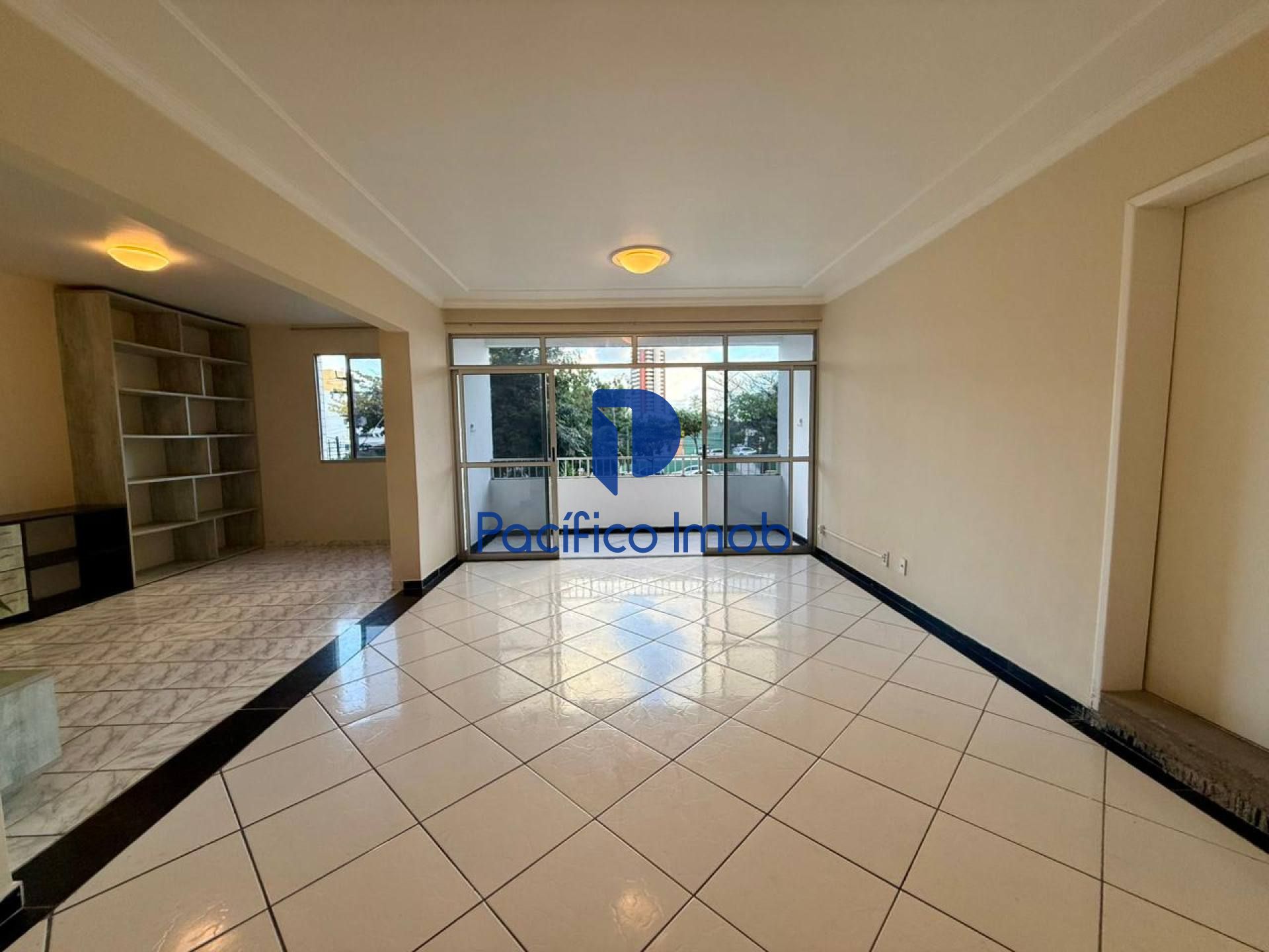 Apartamento à Venda perto da Unimed no Farol