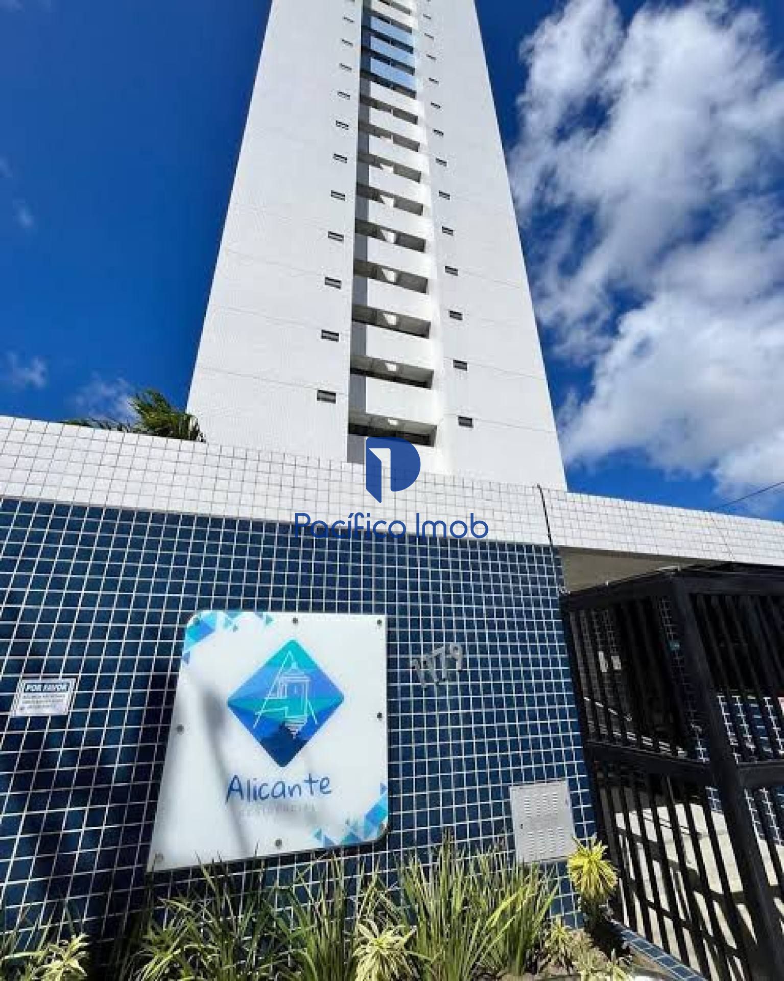 Apartamento com 2 Quartos e 1 Suíte para Alugar no Barro Duro, Maceió