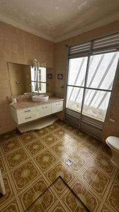 Casa no Centro com excelente potencial comercial e residencial