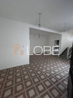 Casa Ampla com excelente potencial comercial e residencial - Aeroporto