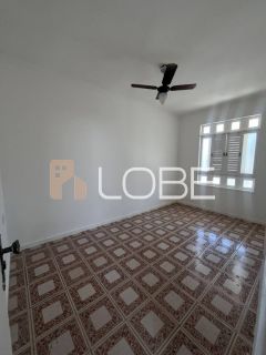 Casa Ampla com excelente potencial comercial e residencial - Aeroporto