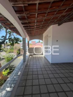 Casa Ampla com excelente potencial comercial e residencial - Aeroporto