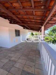 Casa Ampla com excelente potencial comercial e residencial - Aeroporto