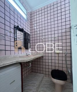 Casa Ampla com excelente potencial comercial e residencial - Aeroporto