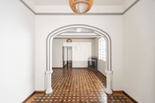 Casa Comercial com Terreno bairro Mercês
