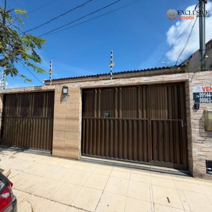 Casa à Venda no Santa Lúcia